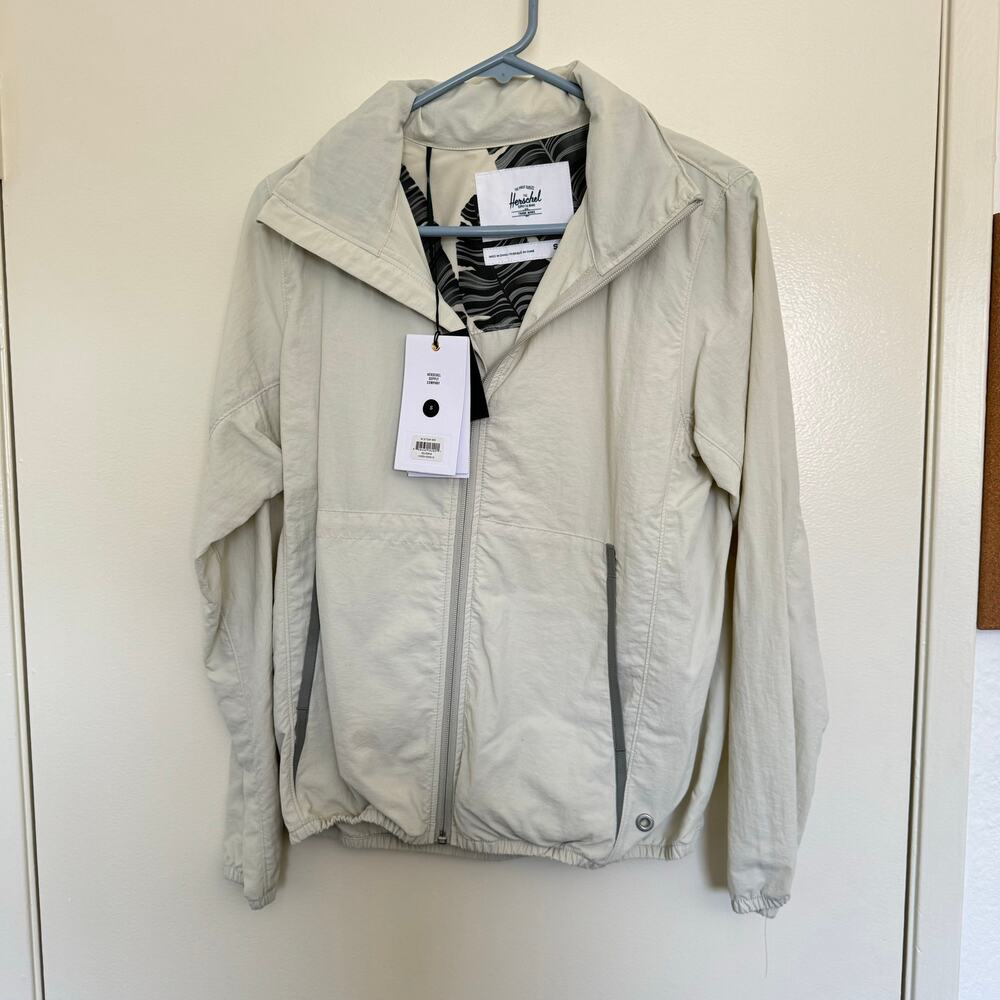NWT Herschel Supply Co Womens Stowaway Jacket in Silver Size Small
